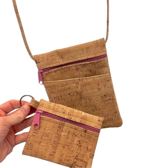 Natalie Therese Crossbody Cork Bag and Matching Keychain Change Pouch NWOT - Picture 4 of 8